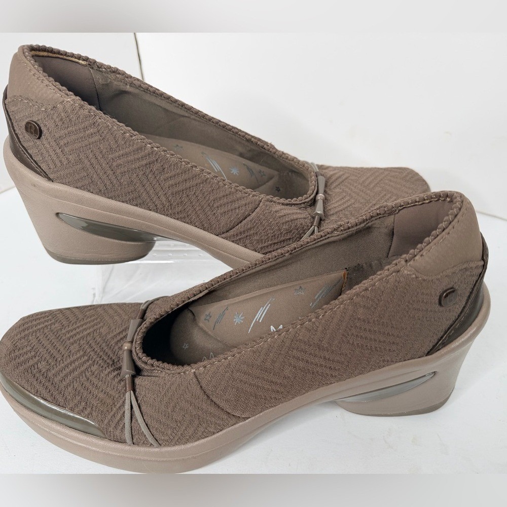 Bzees Electric Comfort Pumps Brown Fabric Stretch Heels Women's 9W